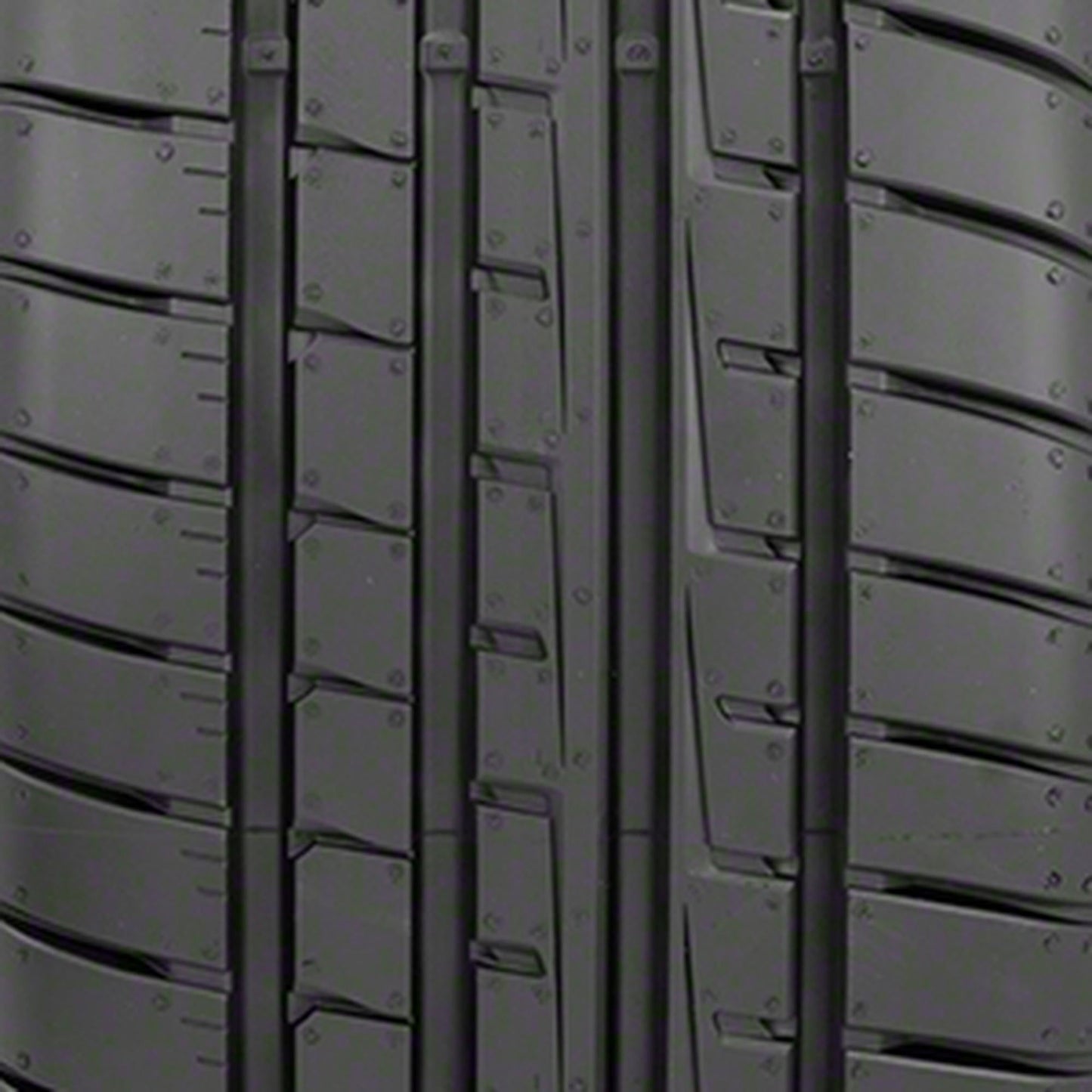 Asymmetrical 3 Summer 245/35R20 (95Y) XL passenger tires
