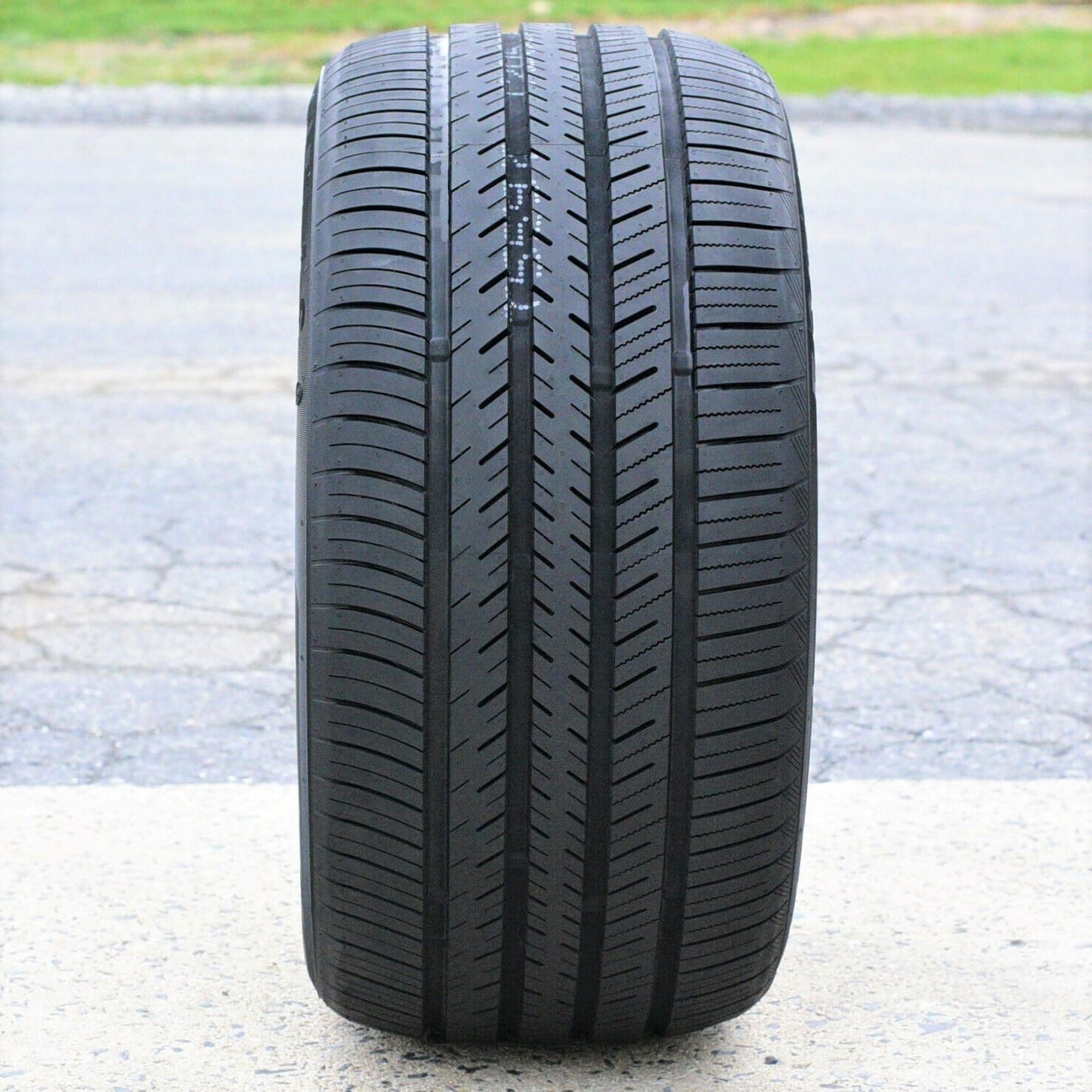 A set of 4 (4)265/35R20 99Y XL high-performance full-season tires for: 2015-23 Ford Mustang EcoBoost Premium, 2012-13 Audi A7 Quattro Base